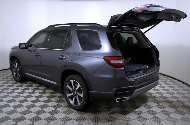 new 2025 Honda Pilot car, priced at $55,260