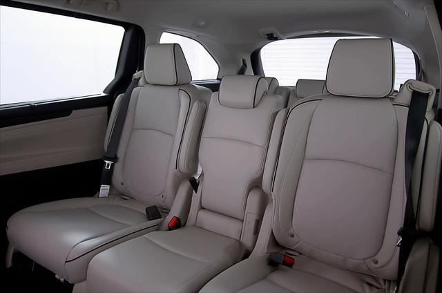 used 2025 Honda Odyssey car, priced at $44,696
