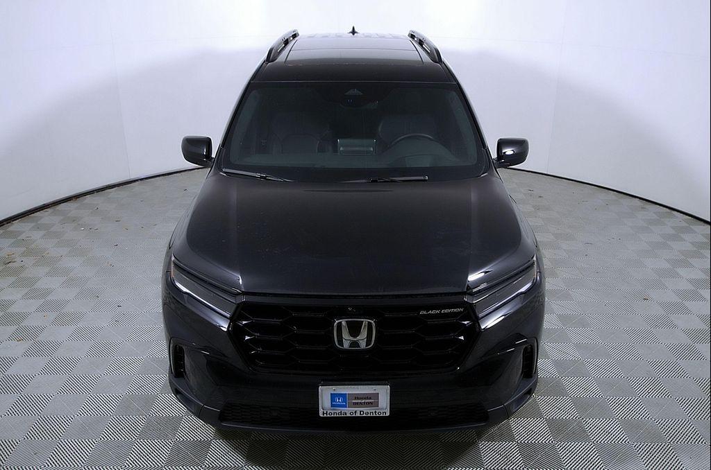 new 2025 Honda Pilot car, priced at $51,654