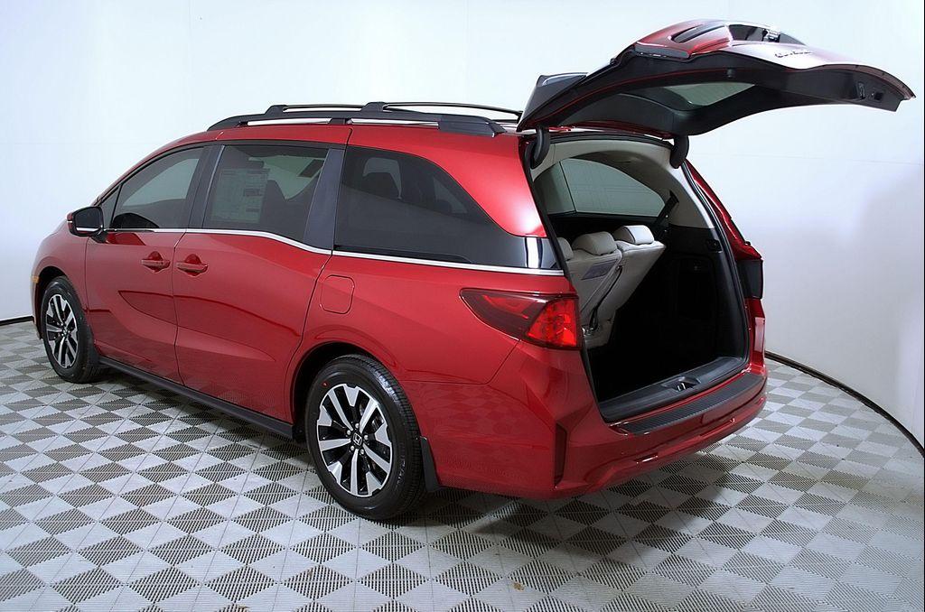 new 2026 Honda Odyssey car, priced at $42,164