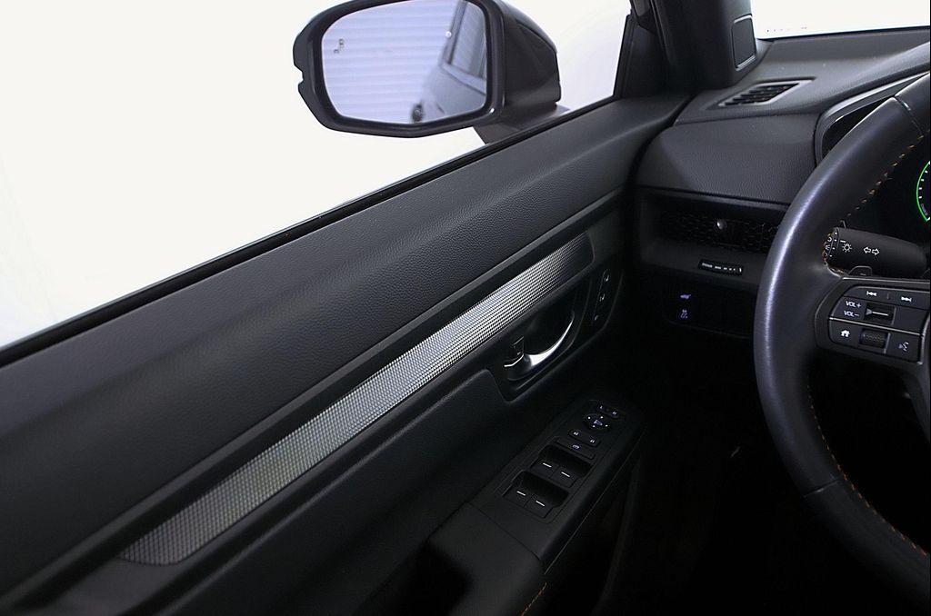 used 2024 Honda CR-V Hybrid car, priced at $32,998