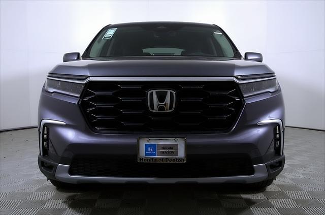 new 2025 Honda Pilot car, priced at $49,195