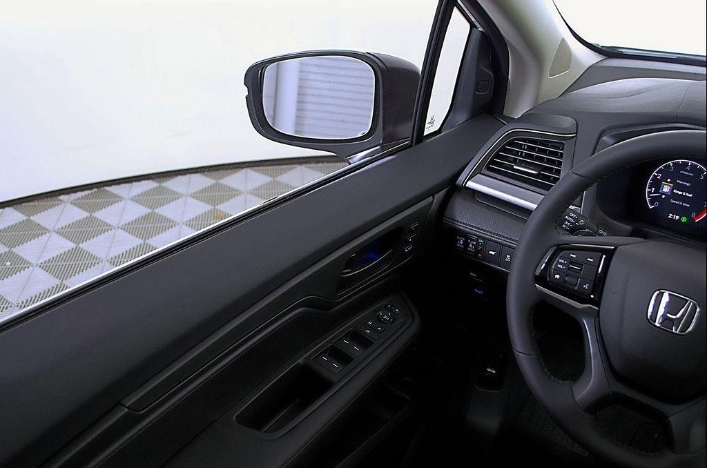 new 2026 Honda Odyssey car, priced at $44,745