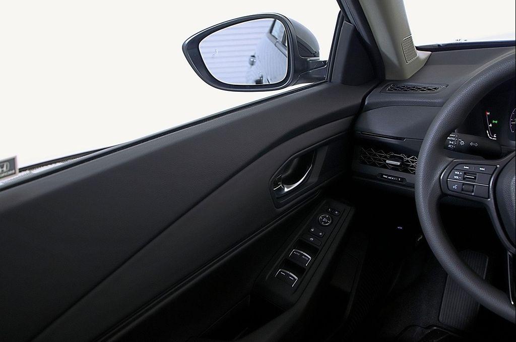 new 2025 Honda Accord car, priced at $32,165