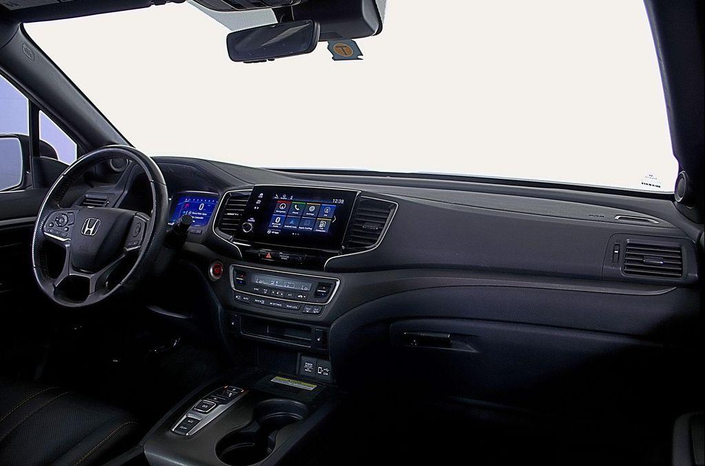 used 2022 Honda Pilot car, priced at $32,348