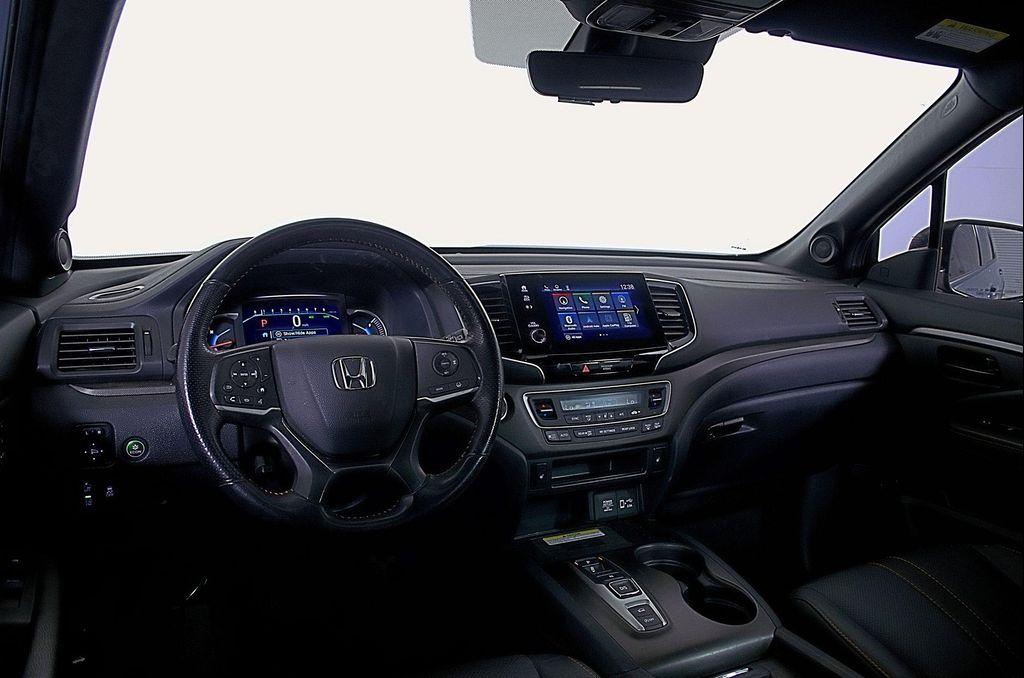 used 2022 Honda Pilot car, priced at $32,348