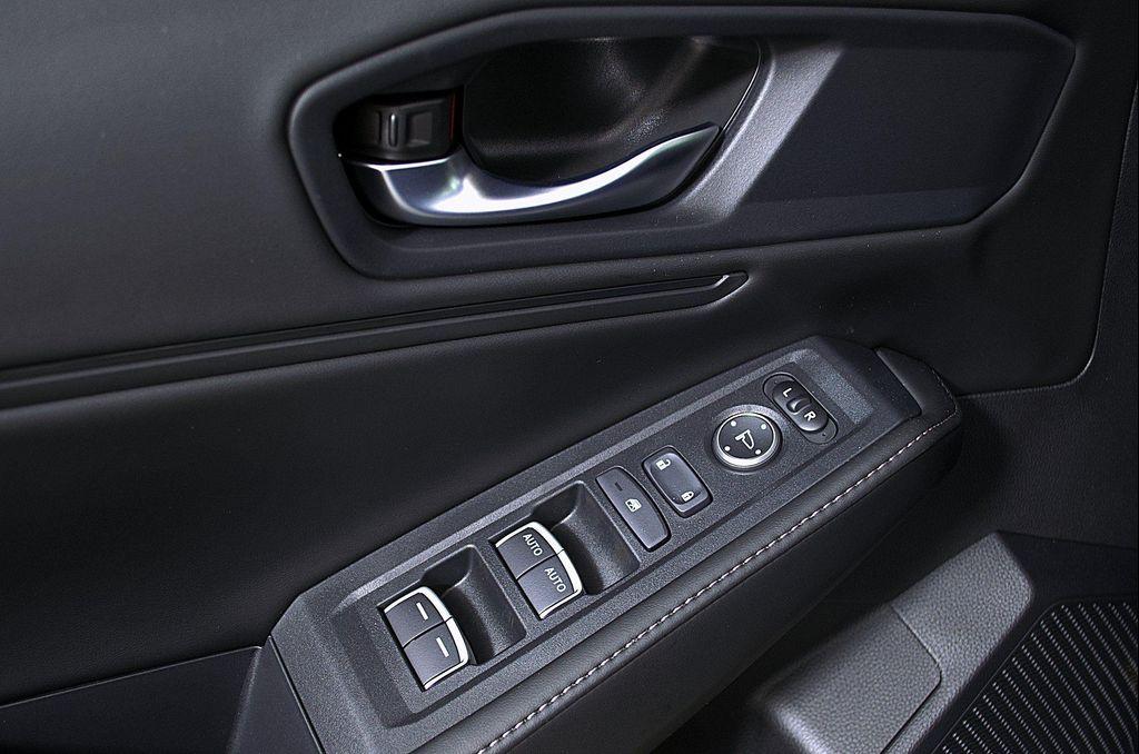 new 2025 Honda Accord Hybrid car, priced at $35,205
