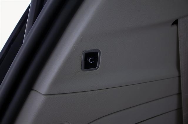 used 2022 Chrysler Pacifica Hybrid car, priced at $24,255