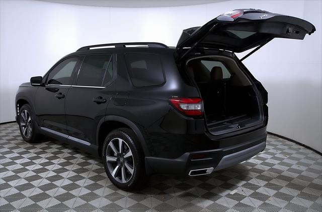 new 2025 Honda Pilot car, priced at $54,530