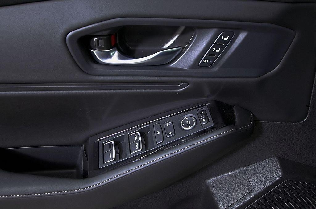 new 2025 Honda Accord Hybrid car, priced at $40,495