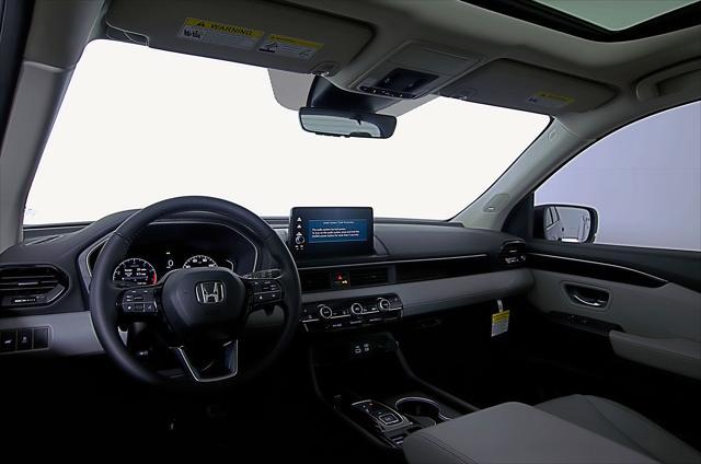 new 2025 Honda Pilot car, priced at $48,950