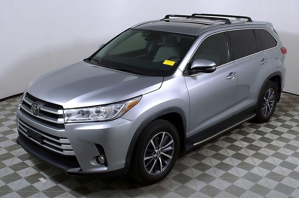 used 2019 Toyota Highlander car, priced at $27,805