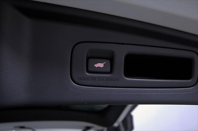 new 2025 Honda CR-V Hybrid car, priced at $42,950