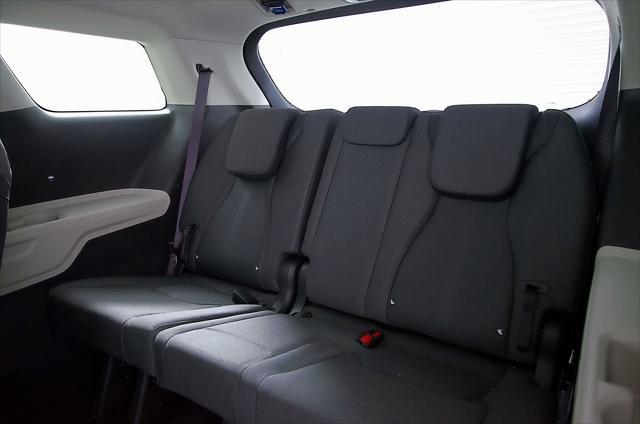 used 2024 Kia Carnival car, priced at $35,637