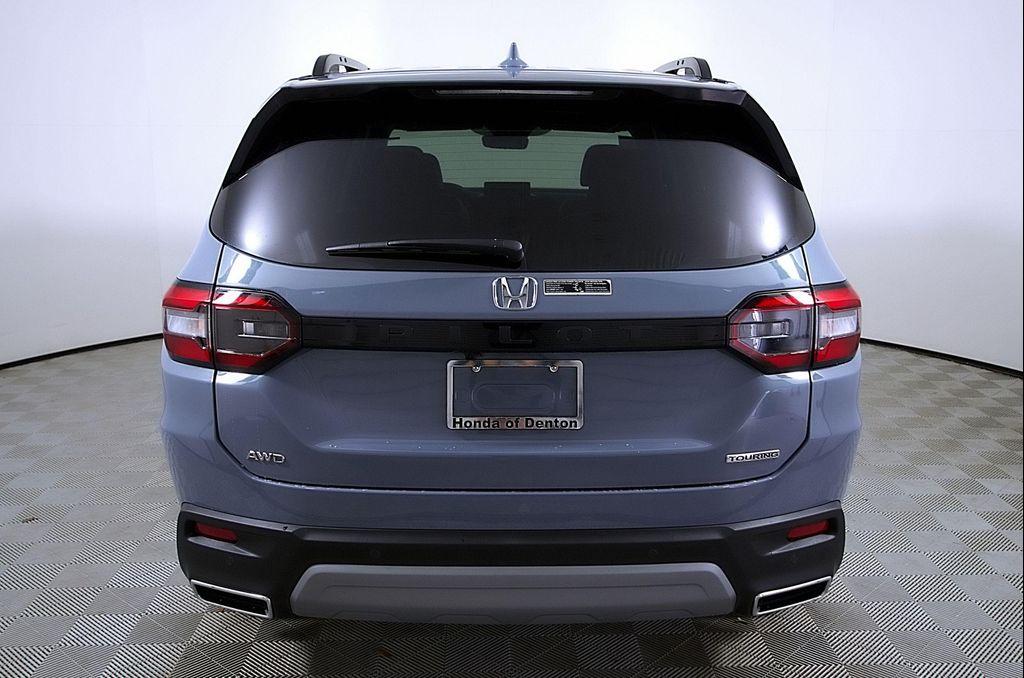 new 2025 Honda Pilot car, priced at $47,803