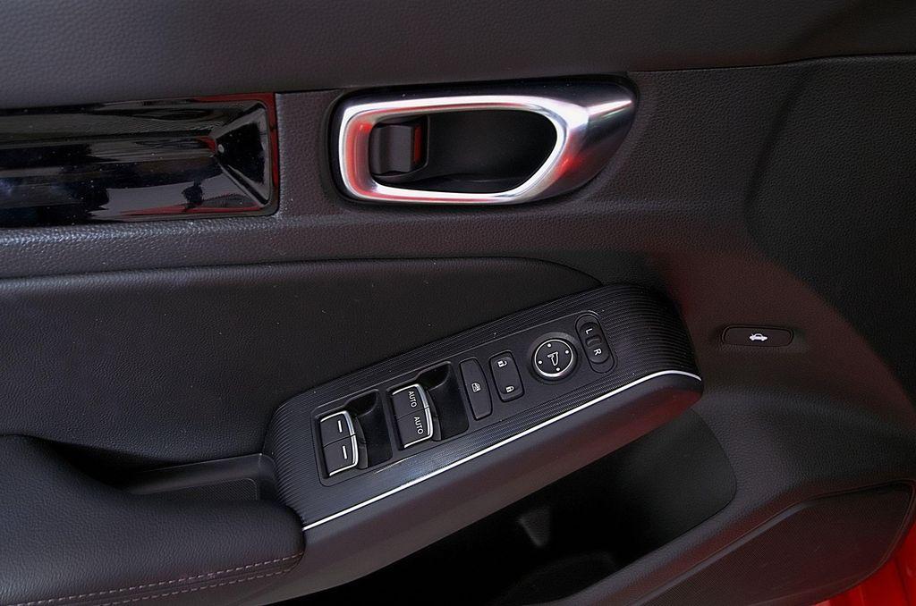 new 2025 Honda Civic Hybrid car, priced at $34,300