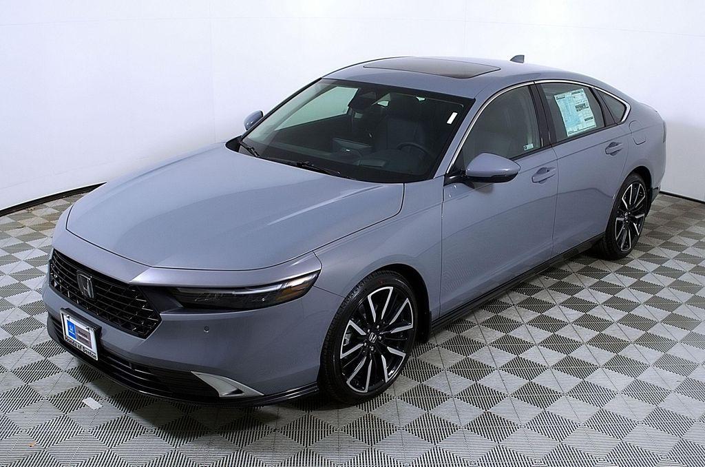 new 2025 Honda Accord Hybrid car, priced at $38,197