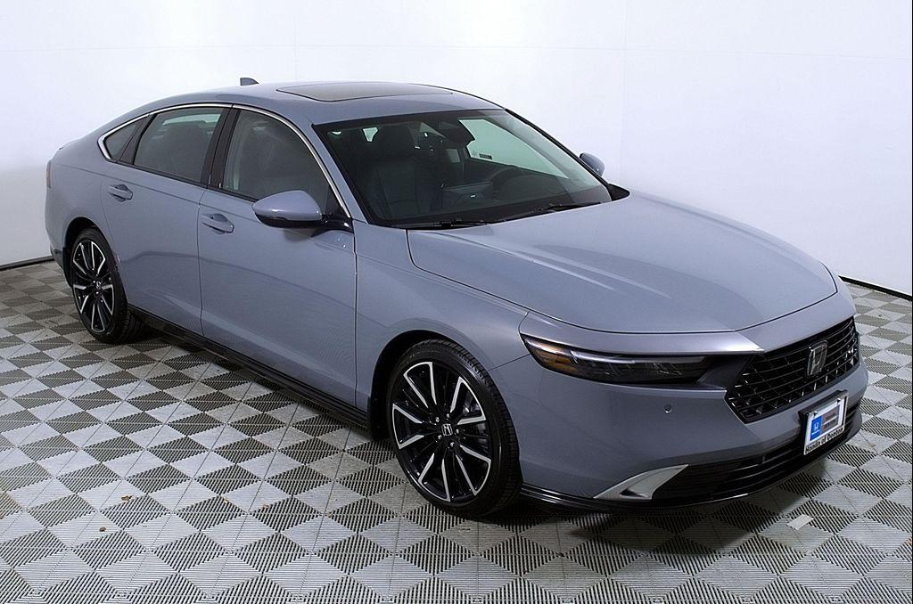 new 2025 Honda Accord Hybrid car, priced at $38,197