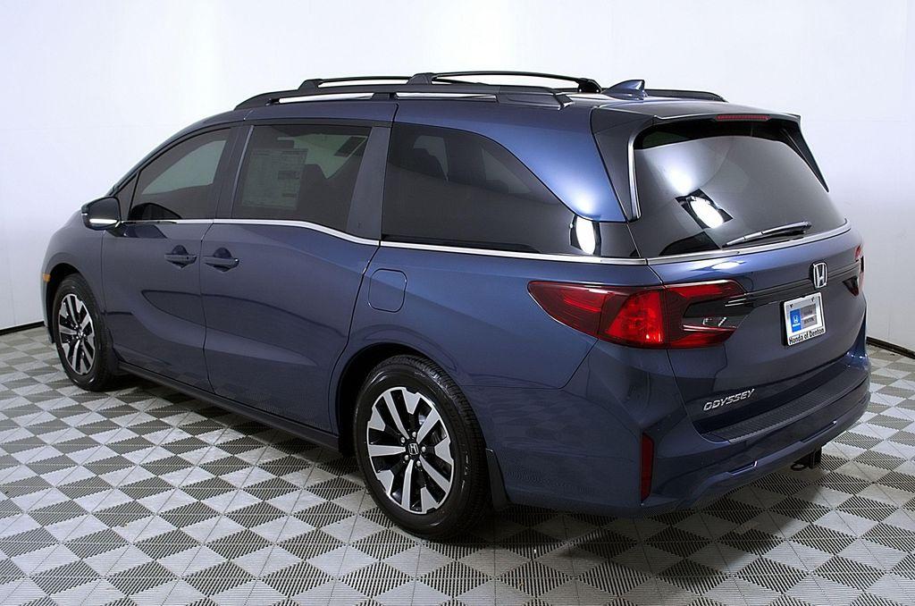 new 2026 Honda Odyssey car, priced at $41,456