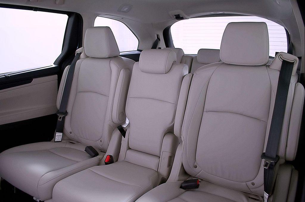 new 2026 Honda Odyssey car, priced at $41,456