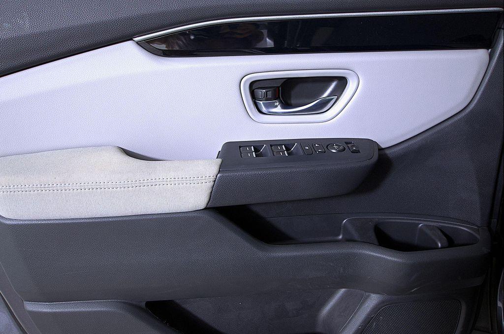 used 2024 Honda Pilot car, priced at $35,281