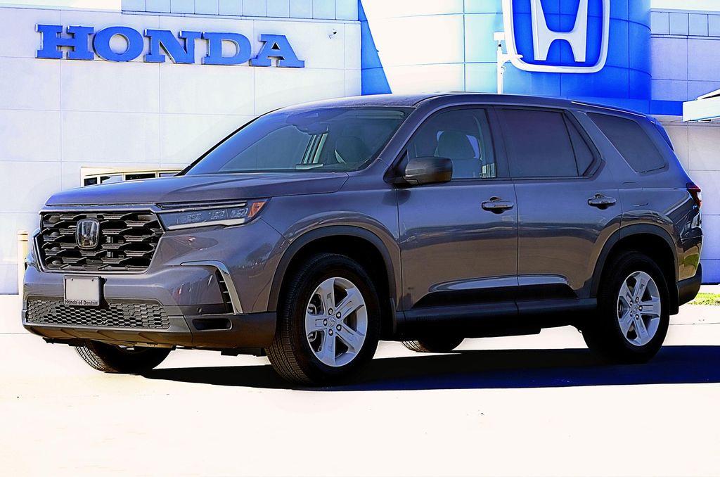 used 2024 Honda Pilot car, priced at $35,281