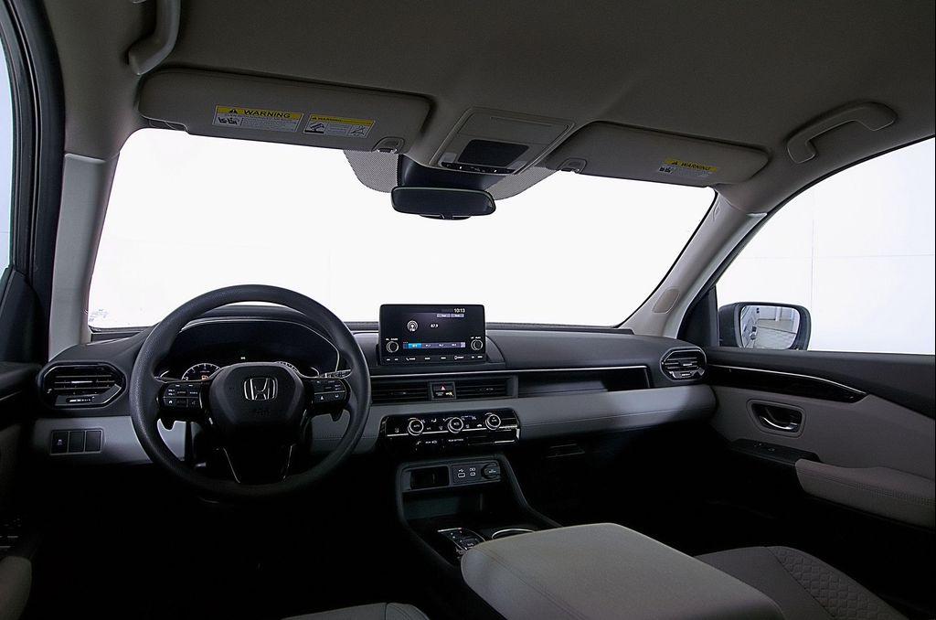 used 2024 Honda Pilot car, priced at $35,281