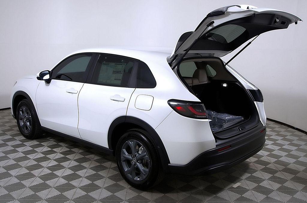 new 2026 Honda HR-V car, priced at $28,105