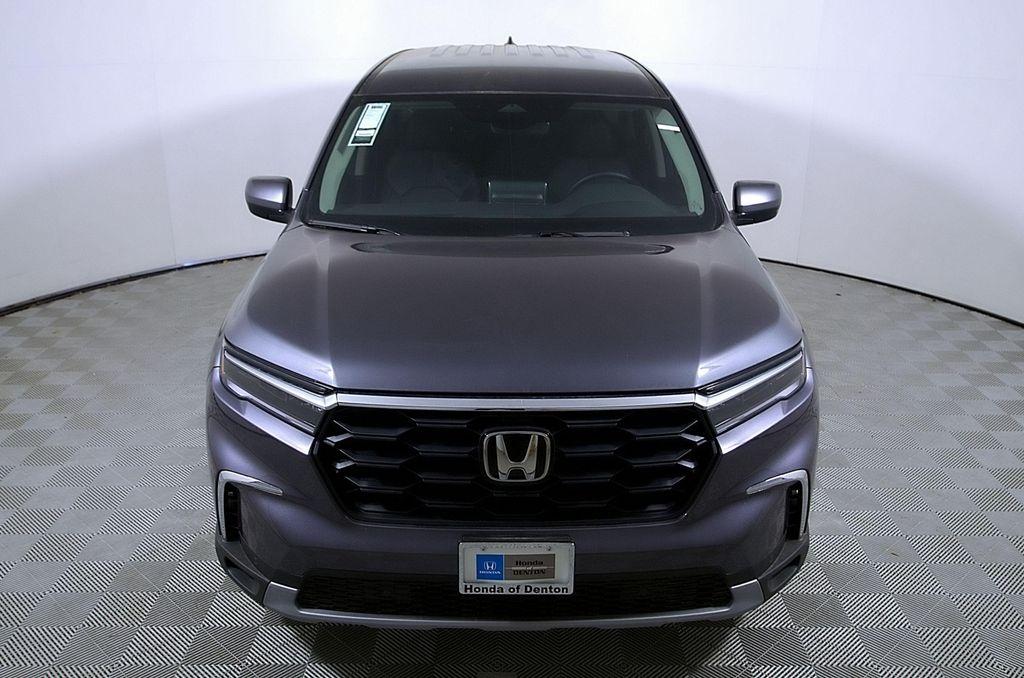 new 2025 Honda Pilot car, priced at $44,995