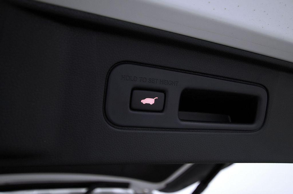 new 2025 Honda Pilot car, priced at $51,350