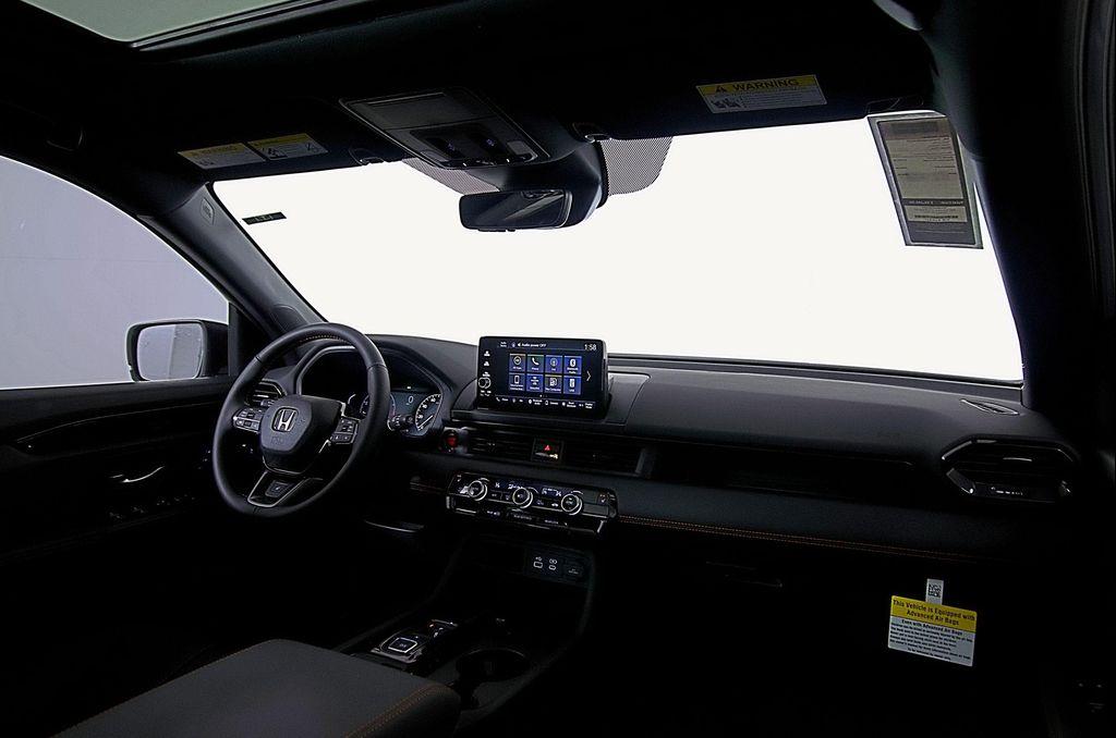new 2025 Honda Pilot car, priced at $51,350