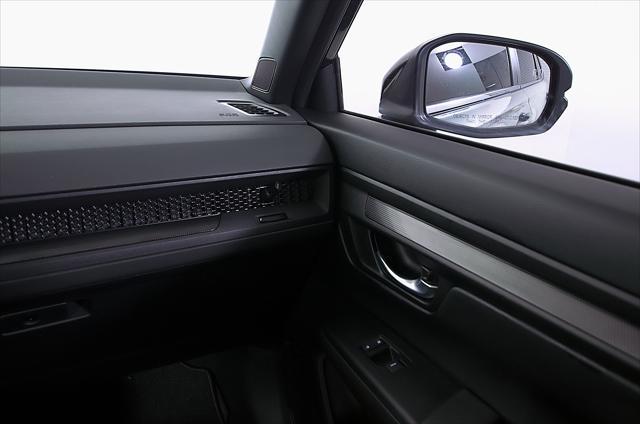 used 2025 Honda CR-V Hybrid car, priced at $34,301
