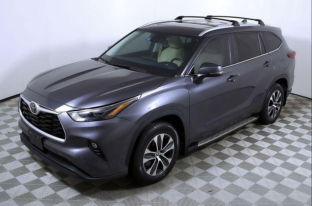 used 2023 Toyota Highlander car, priced at $36,628