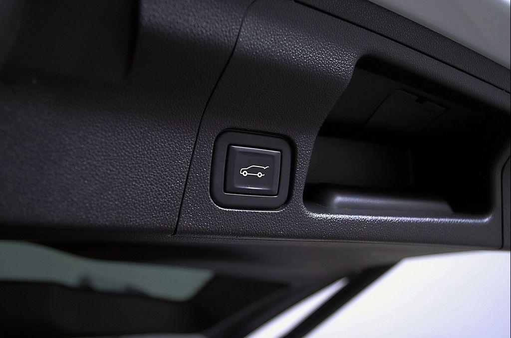 used 2020 GMC Acadia car, priced at $25,738