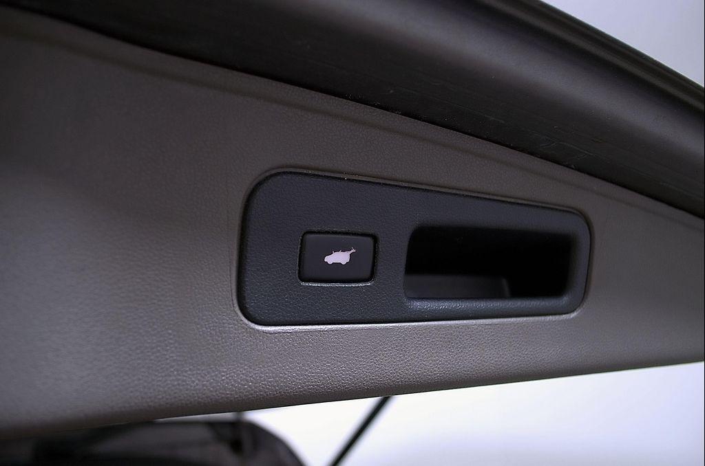 used 2016 Honda Odyssey car, priced at $13,998