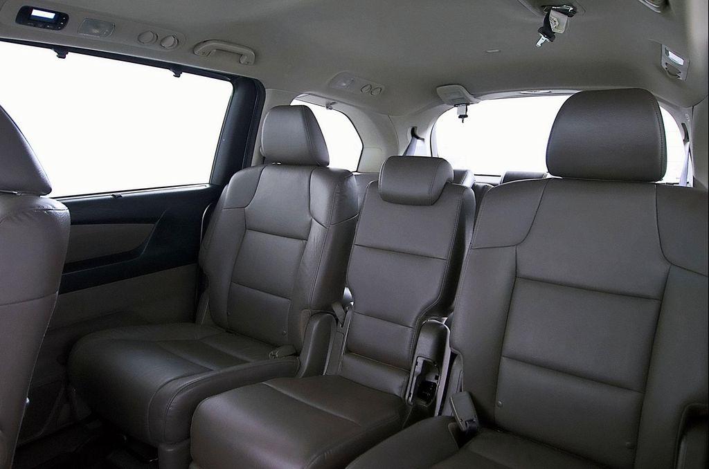 used 2016 Honda Odyssey car, priced at $13,998