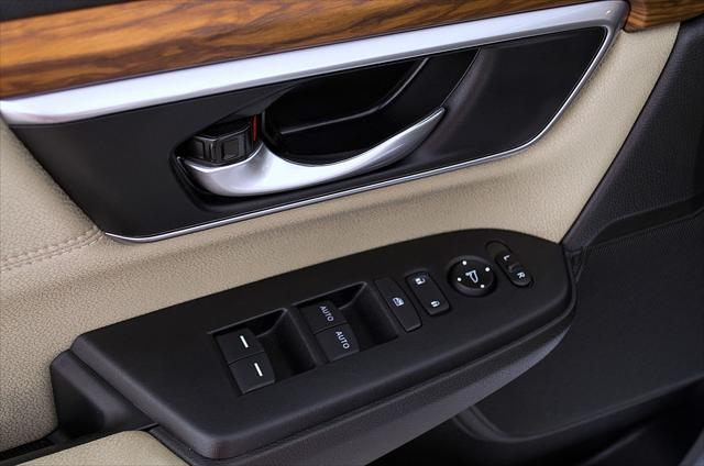 used 2022 Honda CR-V car, priced at $27,998