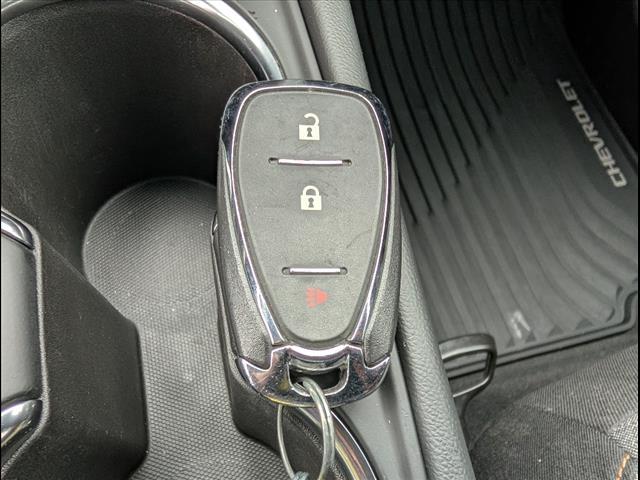 used 2022 Chevrolet Equinox car, priced at $20,303