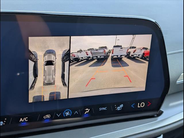 new 2026 Chevrolet Traverse car, priced at $45,385