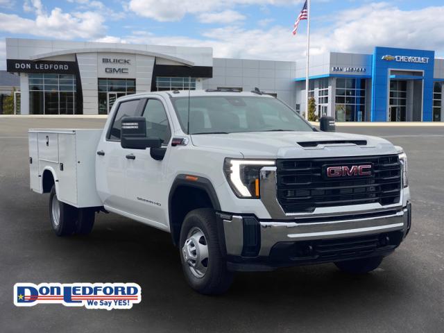 new 2025 GMC Sierra 3500 car, priced at $81,083