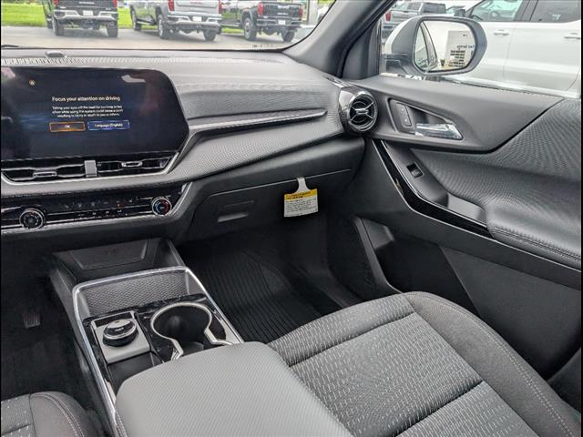 new 2026 Chevrolet Equinox car, priced at $30,435