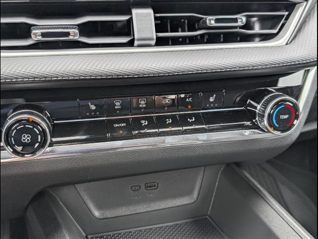new 2026 Chevrolet Equinox car, priced at $30,435