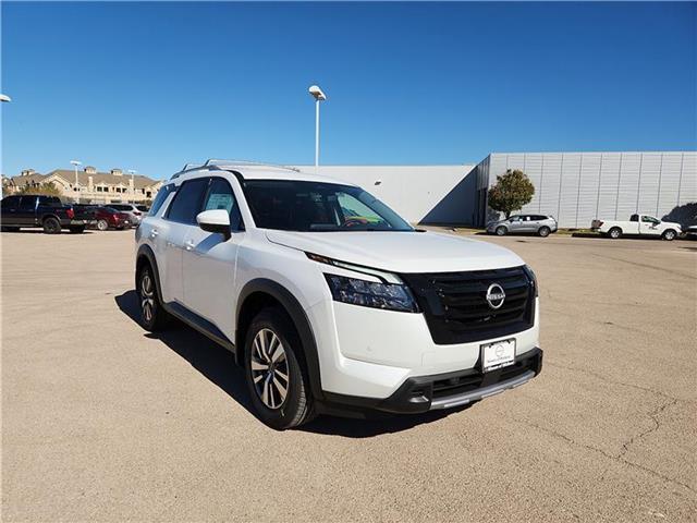 new 2025 Nissan Pathfinder car, priced at $39,525