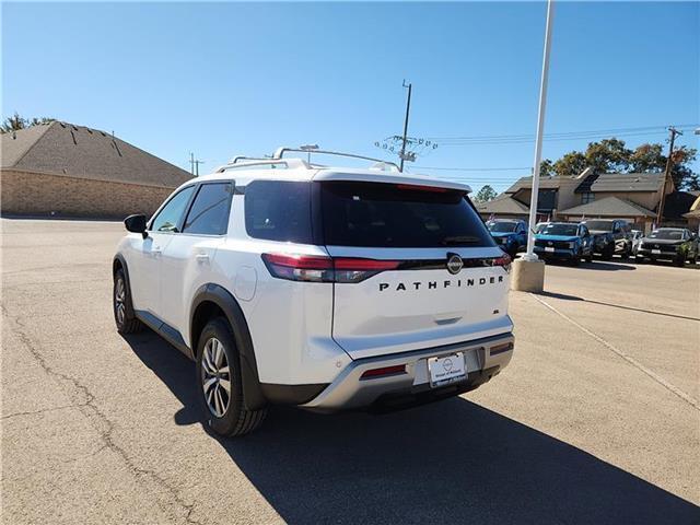 new 2025 Nissan Pathfinder car, priced at $39,525