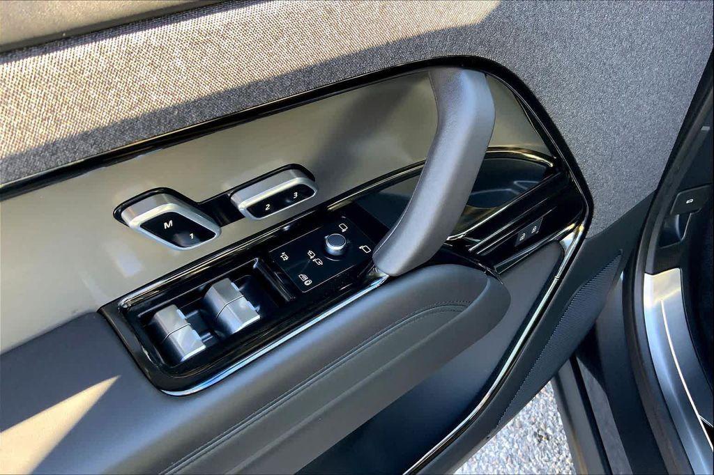 new 2025 Land Rover Range Rover Sport car, priced at $98,175