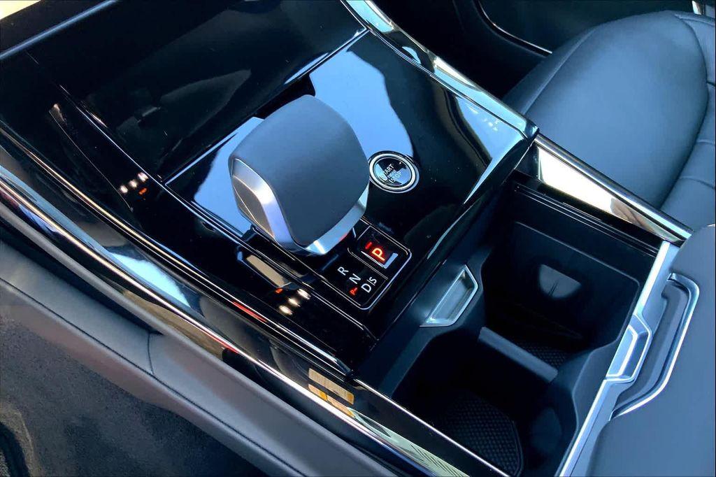 new 2025 Land Rover Range Rover Sport car, priced at $92,890
