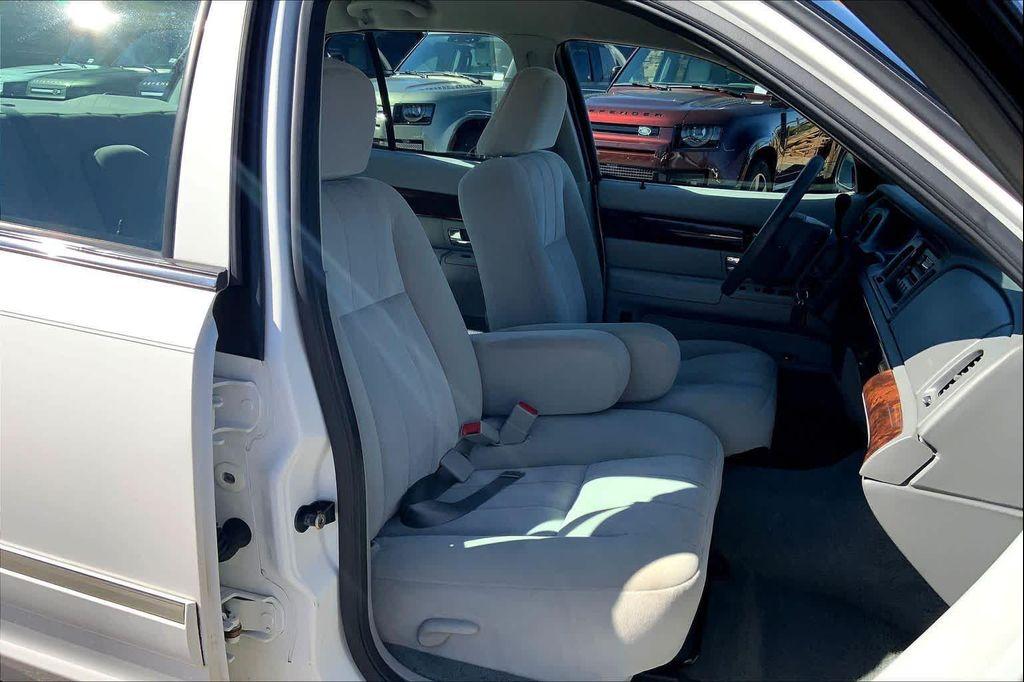 used 2005 Mercury Grand Marquis car, priced at $8,500