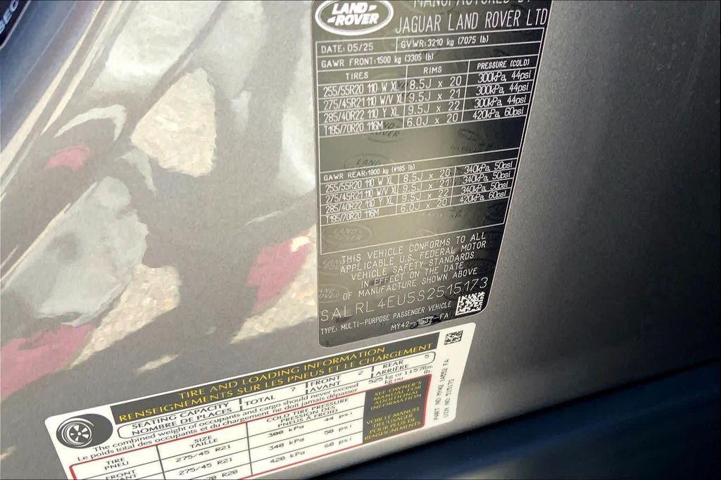 new 2025 Land Rover Discovery car, priced at $75,125