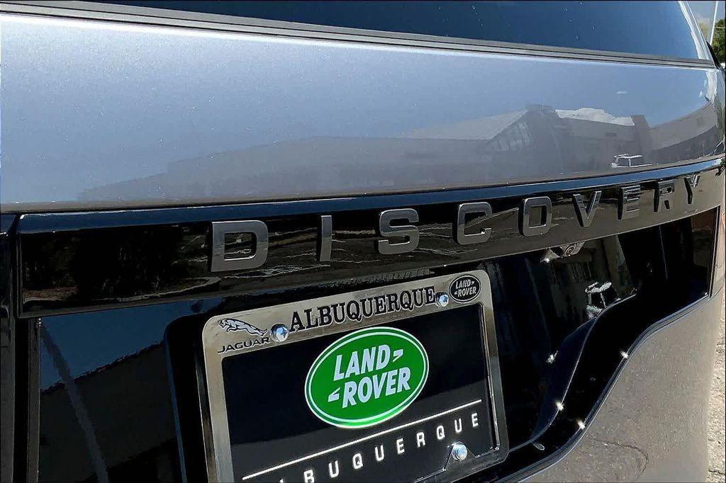new 2025 Land Rover Discovery car, priced at $75,125