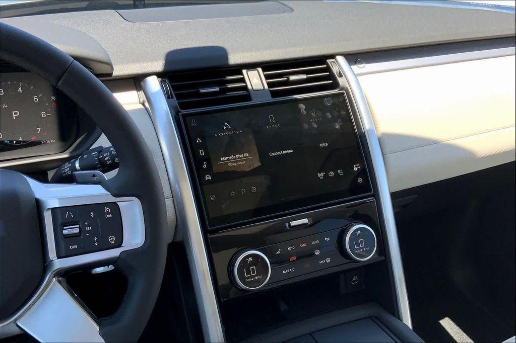 new 2025 Land Rover Discovery car, priced at $75,125